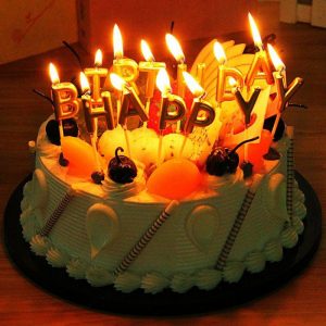 bánh sinh nhật có nến