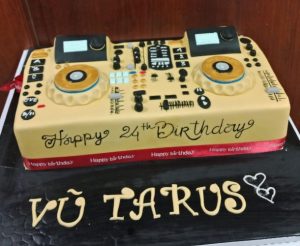 bánh sinh nhật điện tử