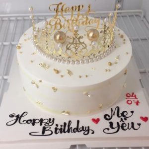bánh sinh nhật vương miện