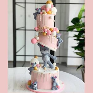 bánh sinh nhật 9 tầng