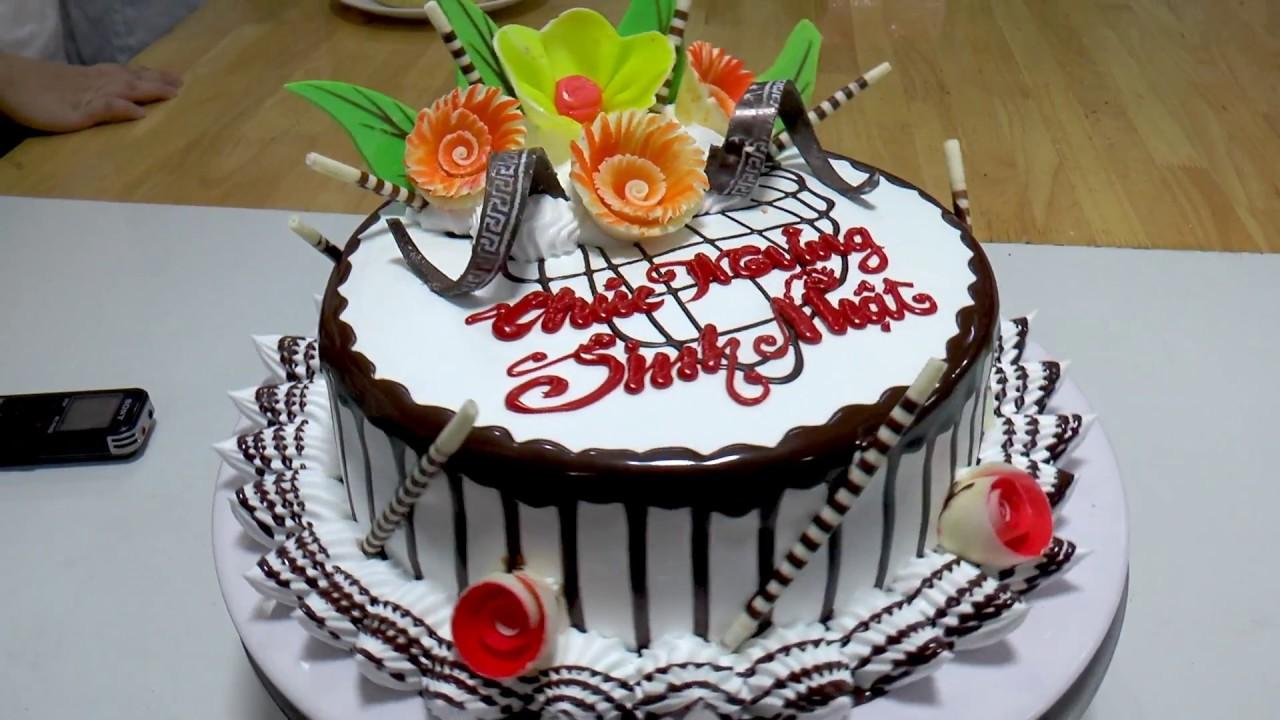 bánh kem sinh nhật làm bằng gì