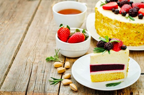 bánh kem sinh nhật có bao nhiêu calo