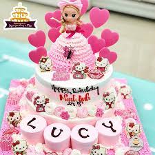 bánh kem sinh nhật màu hồng